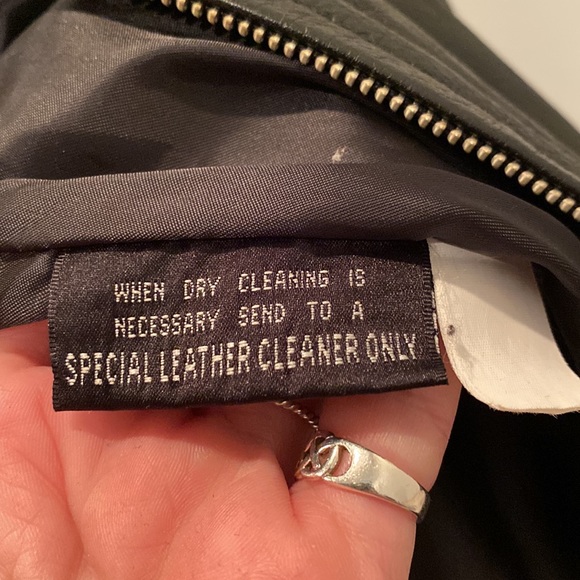 Woman’s AUTHENTIC Wilson Leather Jacket - Picture 3 of 6